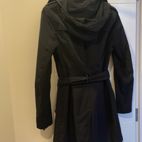 BCBG trench coat with hood - Picture 3 of 10